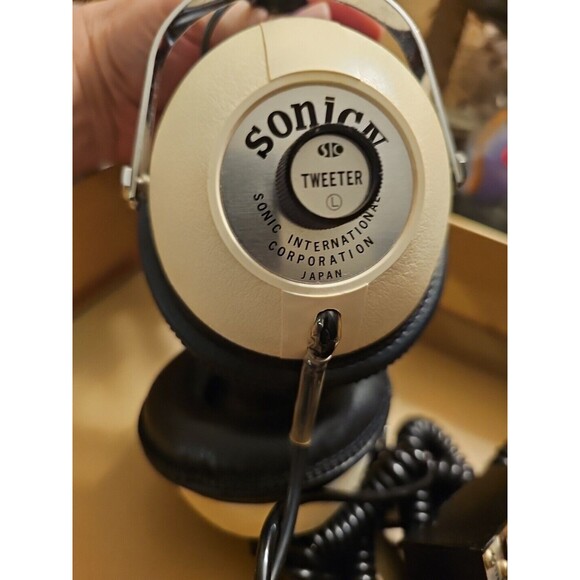 SONIC IV HeadPhones + Master Control Center + Original Box Rare tested working - Picture 5 of 16